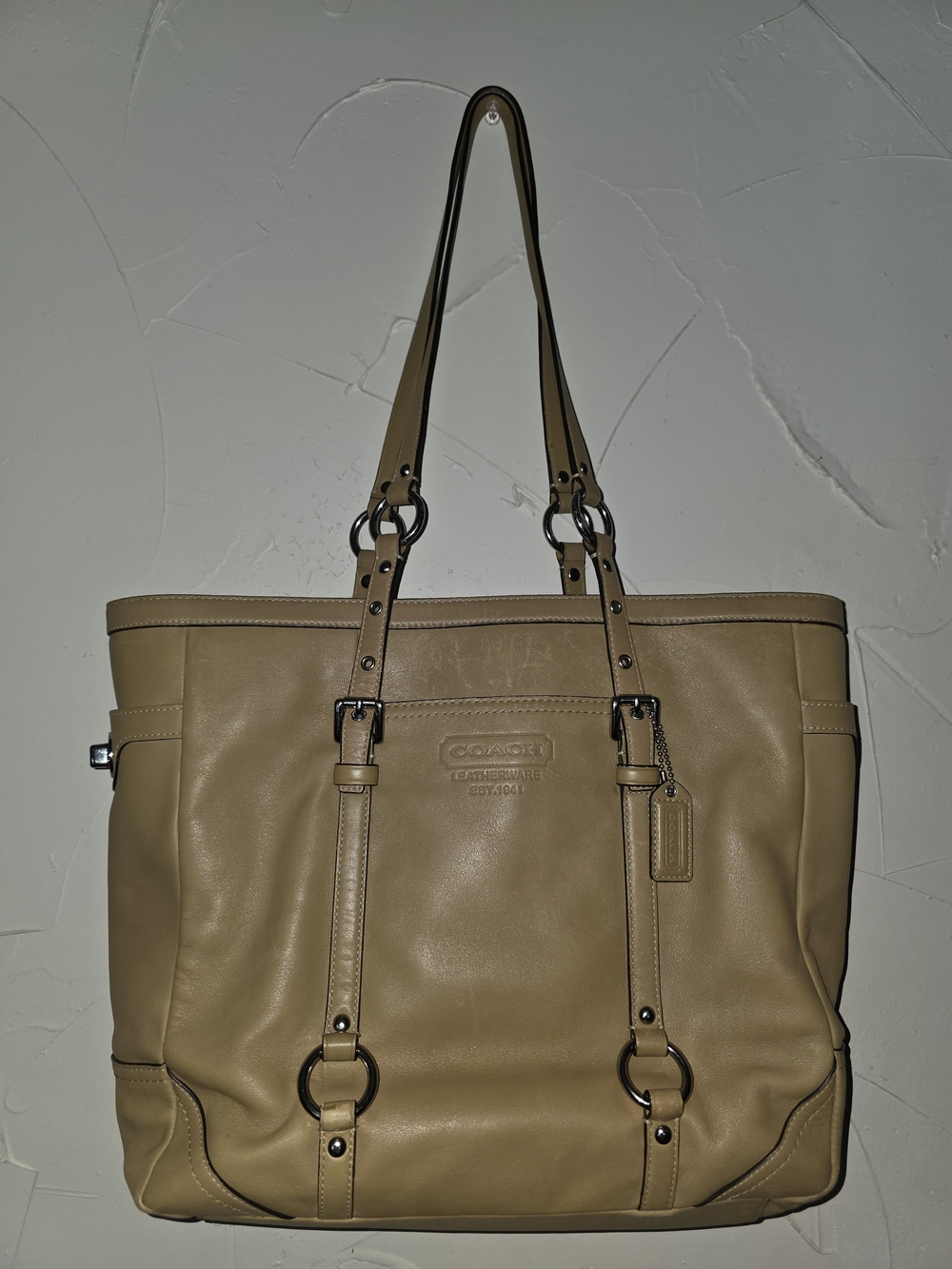 Coach Tan Leather Tote Bag with Shoulder Straps